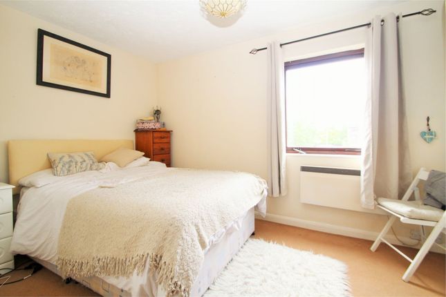 Newcourt Uxbridge Middlesex Ub8 1 Bedroom Flat To Rent