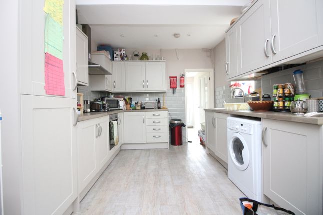 4-bed terraced on 5, Gelligaer Street, Cardiff, £2,380/mo