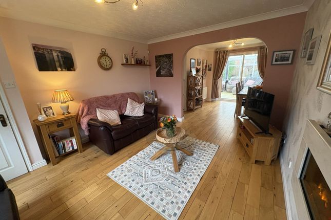 51, Cairnwell Road, Oldham photo 3