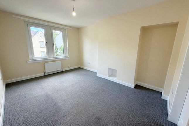 24 Loudon Street, Strathaven, ML10 6LY, Strathaven photo 2