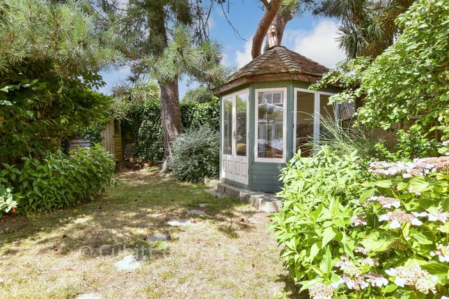 14, Brook Lane, Worthing photo 3
