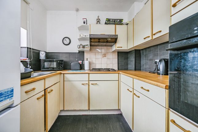 Flat 35, Somerford House, 2, Nicholas Road, Merseyside photo 4