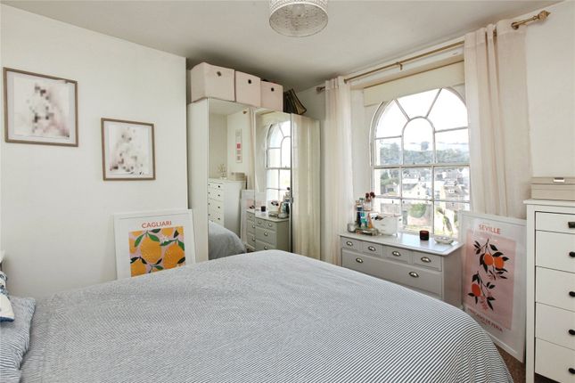 8A, Clifton Terrace, Torquay photo 3