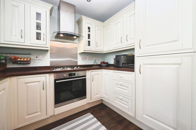 60 Bath Road, Bracebridge Heath, Lincolnshire photo 4