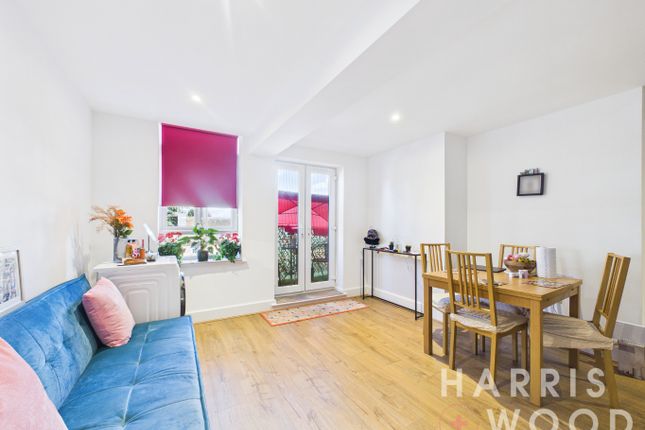 Flat 17, Oriel House, Colchester photo 3