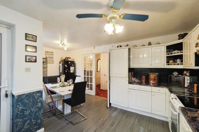 28, Homewood Drive, Kirkby-in-Ashfield photo 4