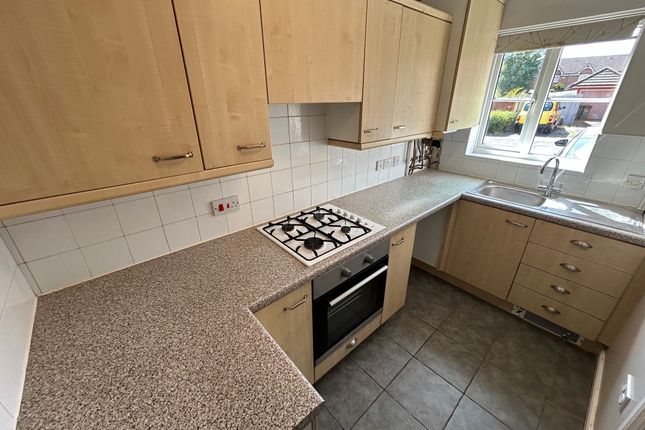 14, Foxglove road, Romford photo 4