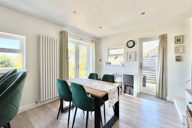 5, Olivers Close, Potten End, Berkhamsted photo 4