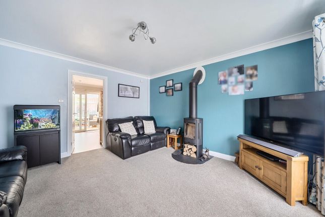 2A, Oak Crescent, Cullompton photo 2