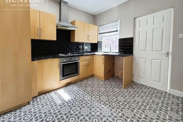 4, Lane Cottages, Barnsley photo 4