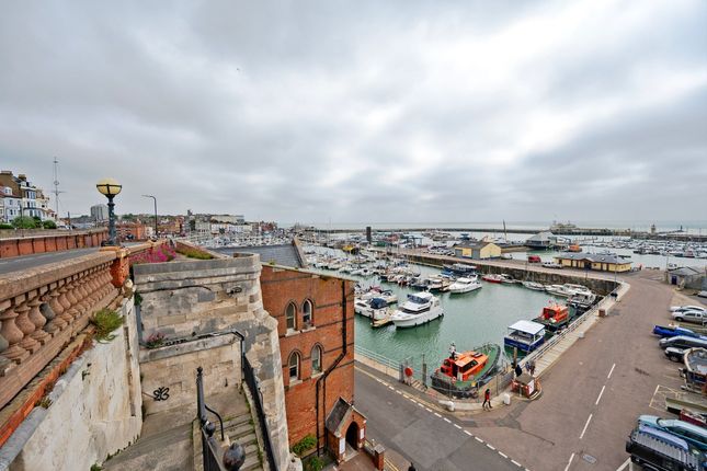 Flat for sale in Nelson Crescent, Ramsgate