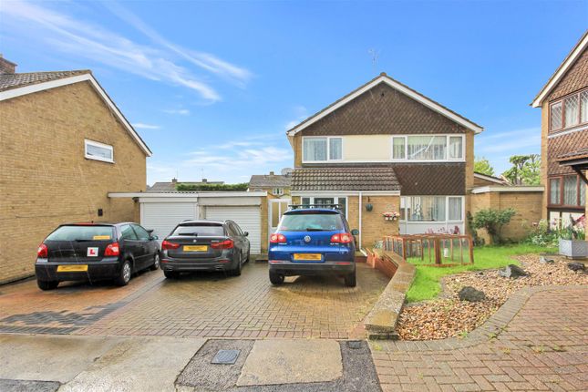 Thumbnail Detached house for sale in Woburn Court, Rushden
