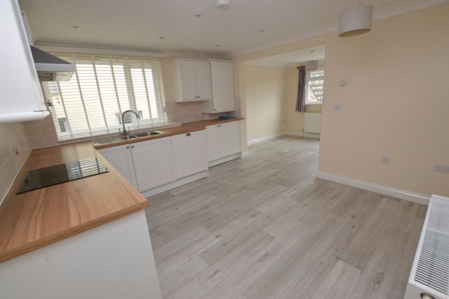 Flat for sale in Flat 7, Fistral Waves, Headland Road, Newquay, Cornwall