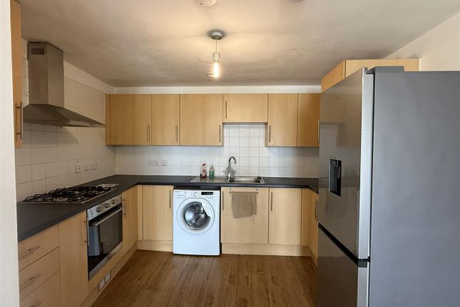 Flat 11, The Regent Building, Terminus Road, Littlehampton photo 3