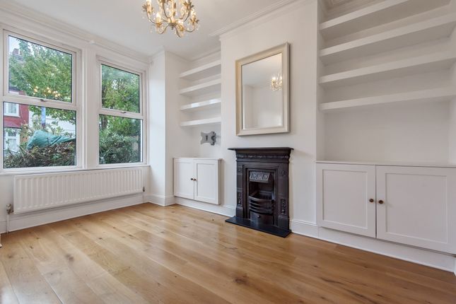 Clifton Park Avenue, London photo 2