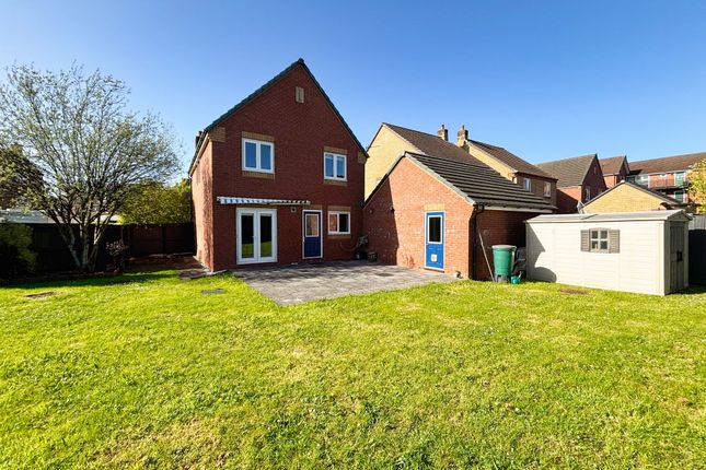 278 Longacres, Bridgend photo 3