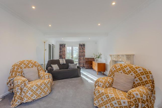 7, Cromarty Avenue, Glasgow photo 4
