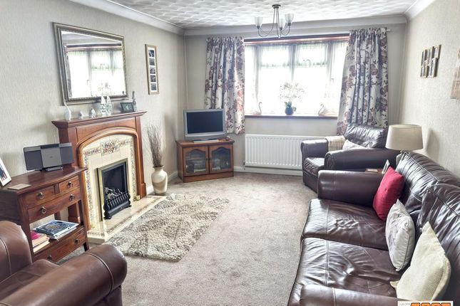 6, Denhill Close, Hayling Island photo 2