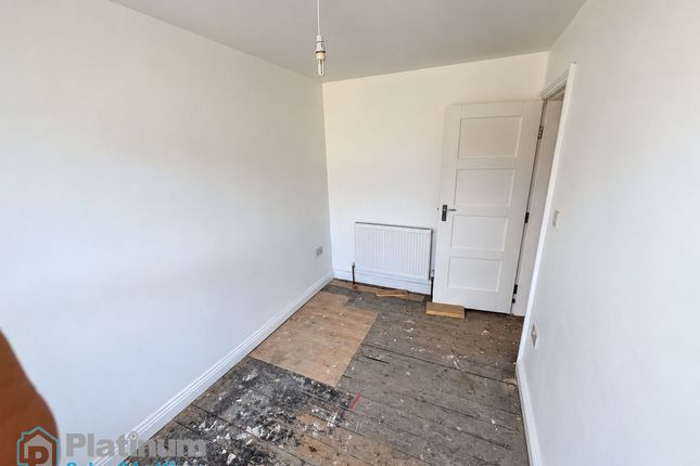 Lightcliffe Road, Huddersfield photo 3