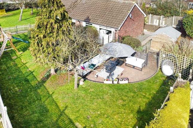 119, Wolds Drive, Nottingham photo 3