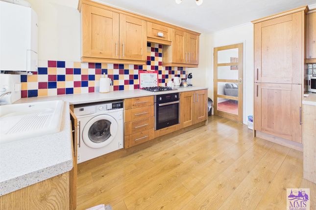 4, Lapwing Road, Isle Of Grain photo 2