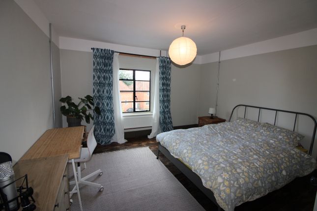 Flat 2, Leamington Spa photo 4