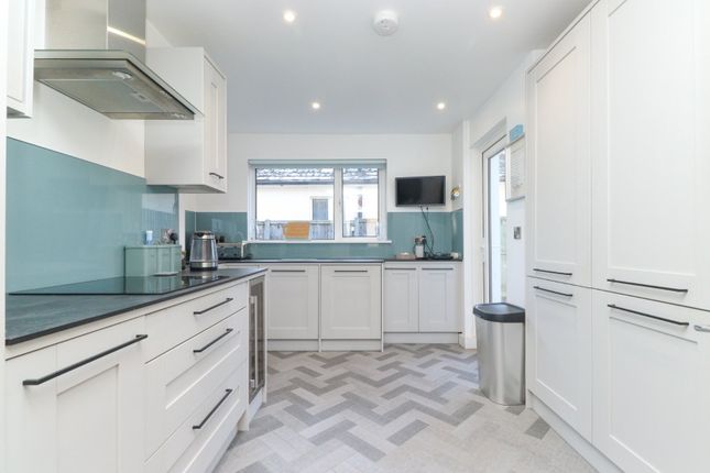 27, Elm Grove, Kent photo 3