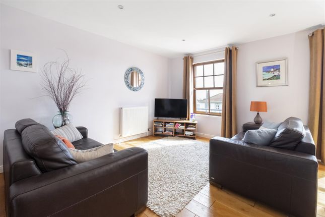 Terraced house for sale in 18, Gifford Court, Crail