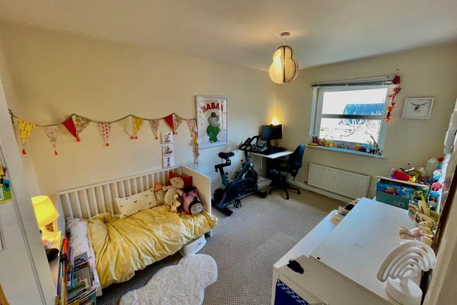 Flat for sale in Vine Lane, Acocks Green, Birmingham