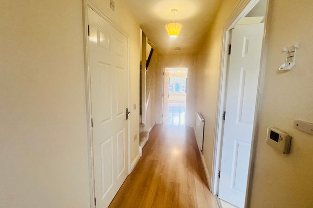 104, Larchfield Road, MAIDENHEAD photo 4