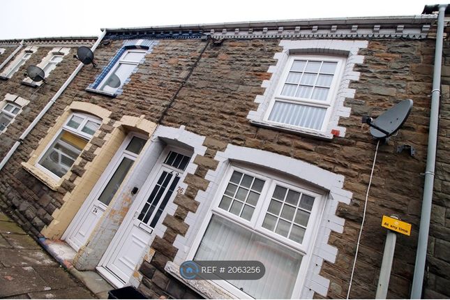 Terraced house to rent in Victoria Street, Abertillery