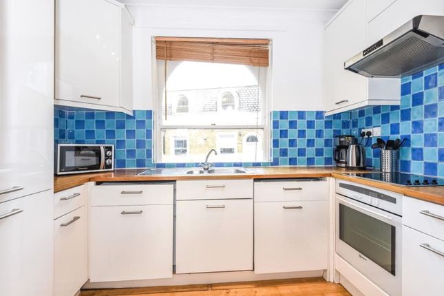Flat 7, Lansdowne House, London photo 2