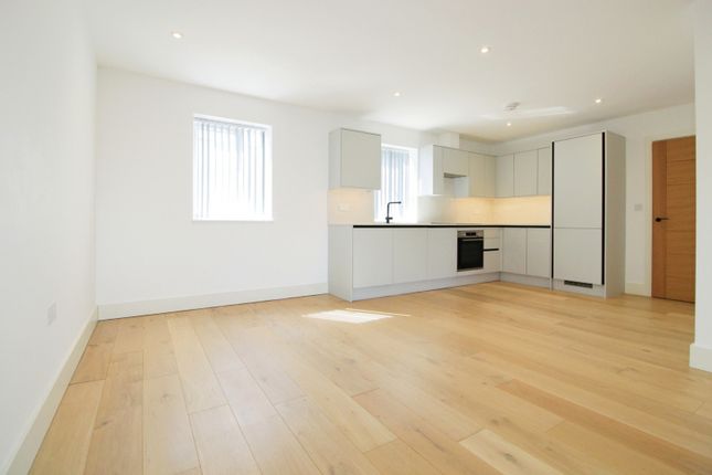 Thumbnail Flat to rent in Solar Court, Windmill Place, Southall