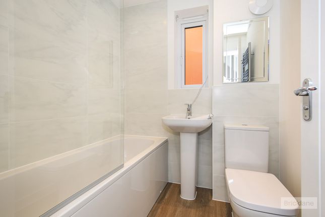 12, Vermuyden Way, CHATTERIS photo 2