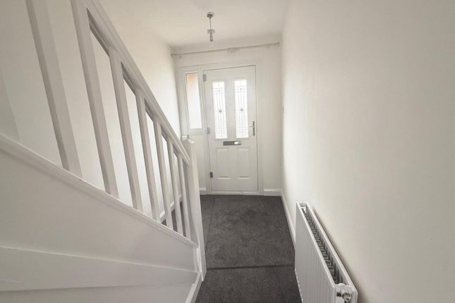 38, Greathouse Road, Worcester photo 2