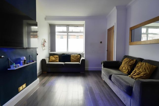 13, Asquith Avenue, York photo 2