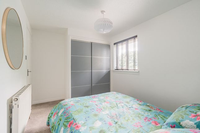 83, Gogarloch Syke, Edinburgh photo 4