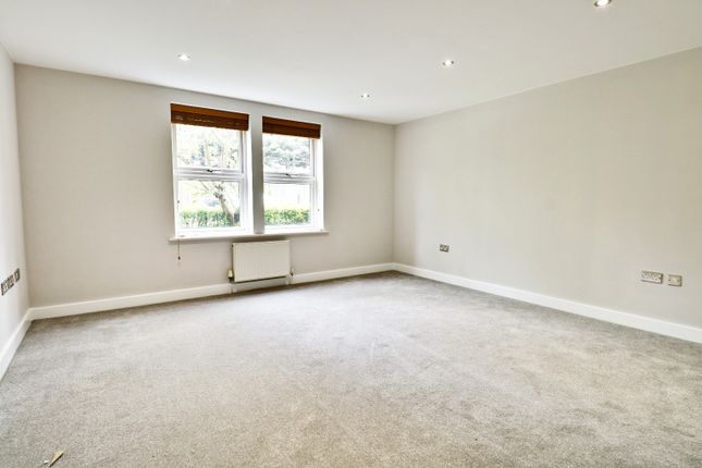 Thumbnail Flat to rent in 1 Lansdowne Road, Bromley, Kent