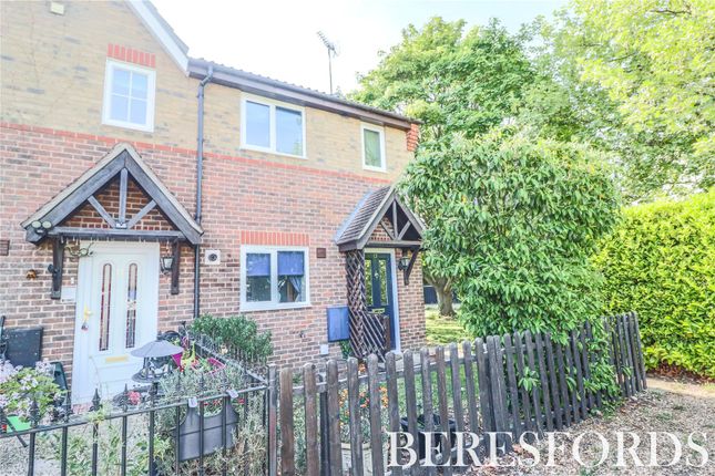 2 bed end terrace house for sale in Cedar Rise, South Ockendon RM15