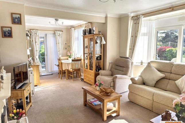 Middleview, 57 Sea Front Estate, Hayling Island photo 2
