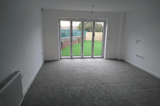 2, Elm Cottages, Barnsley photo 2