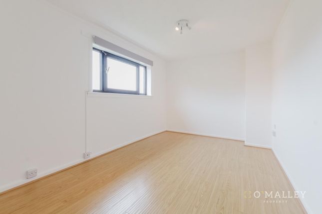 16, Cunninghar Drive, Tillicoultry photo 5