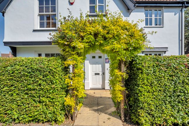 19, Elm Drive, Bury St. Edmunds photo 4