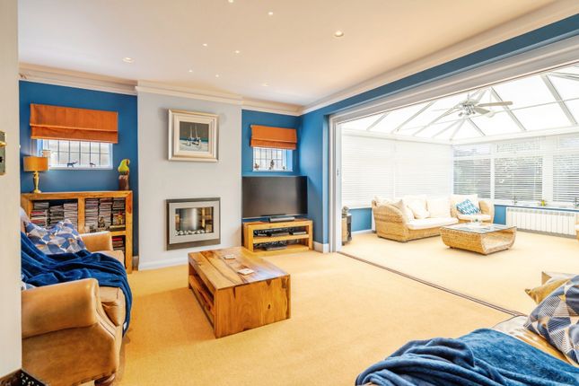12, Willowhale Avenue, West Sussex photo 3
