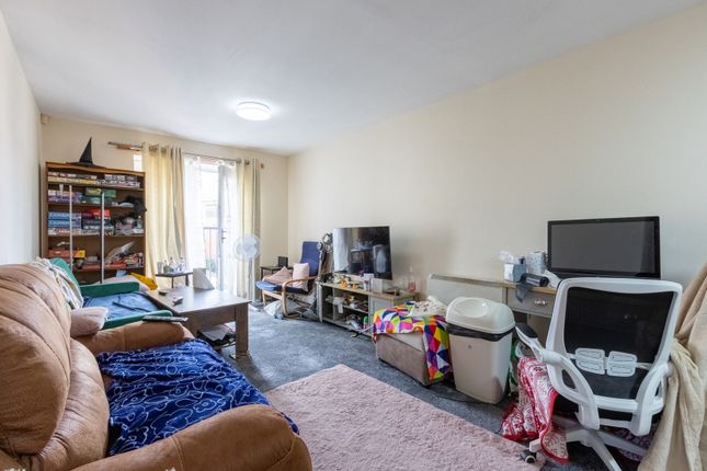 74, Ings Road, Wakefield photo 3