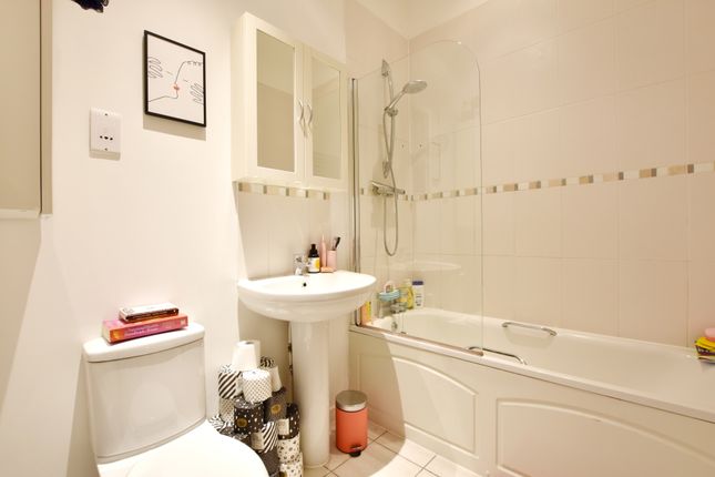Flat for sale in Silas Court, Lockhart Road, Watford