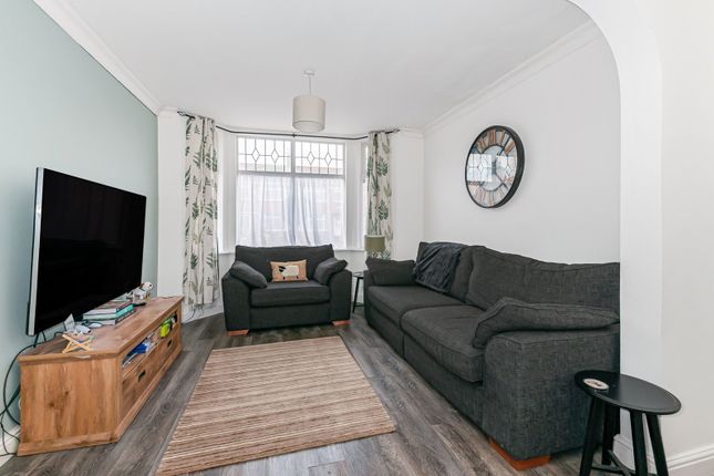 28, Welwyn Park Avenue, Hull photo 3