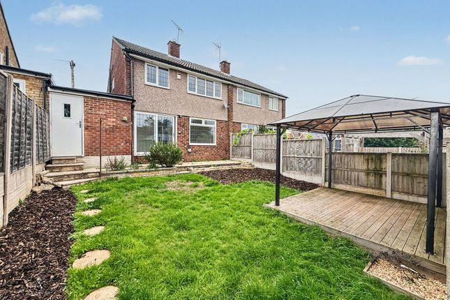 70 Baswich Crest, Stafford photo 2