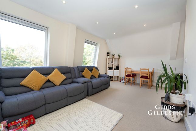 Flat 30, 107, Marsh Road, Pinner photo 2