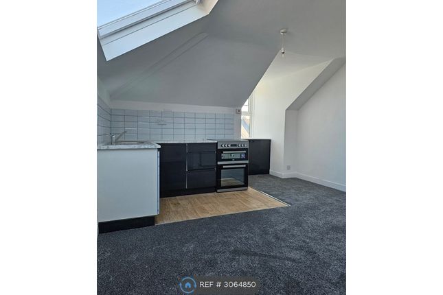 Flat, Rosenthal Road Catford, London photo 4